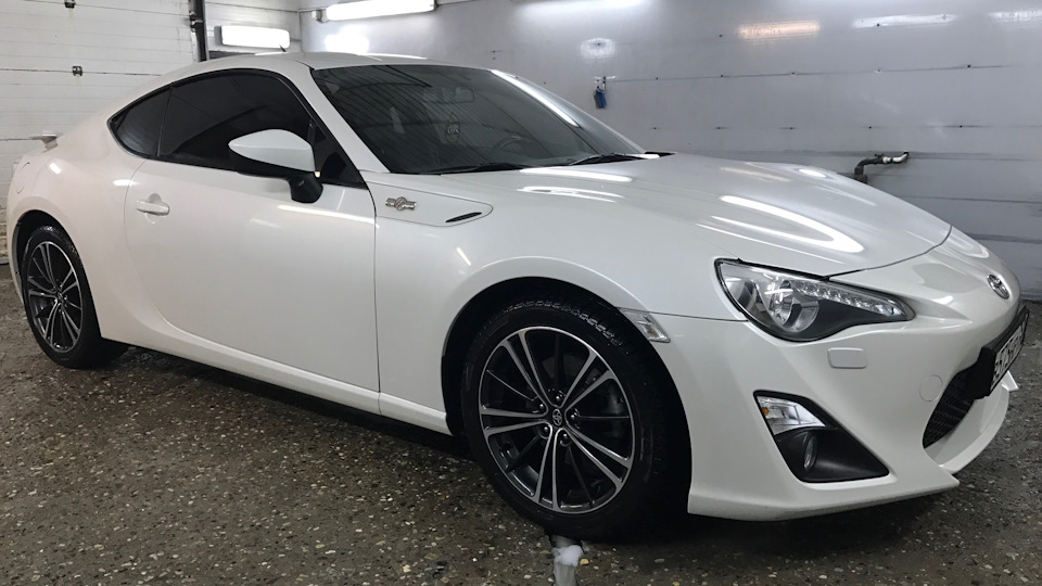 Toyota GT86 2.0 бензиновый 2012 | ^Ведро с болтами^ на DRIVE2