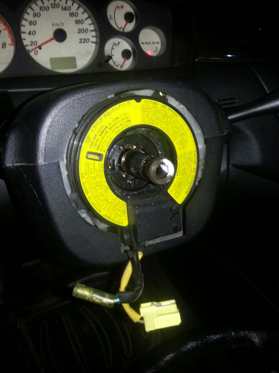 Замена подрулевого шлейфа — Mitsubishi Lancer IX, 1,6 л, 2005 года ...