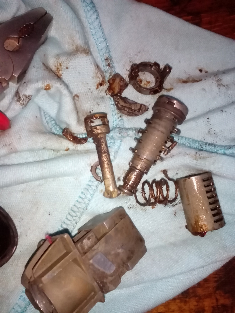 Личинка водительской двери — BMW 3 series (E46), 1,8 л, 1998 года ...