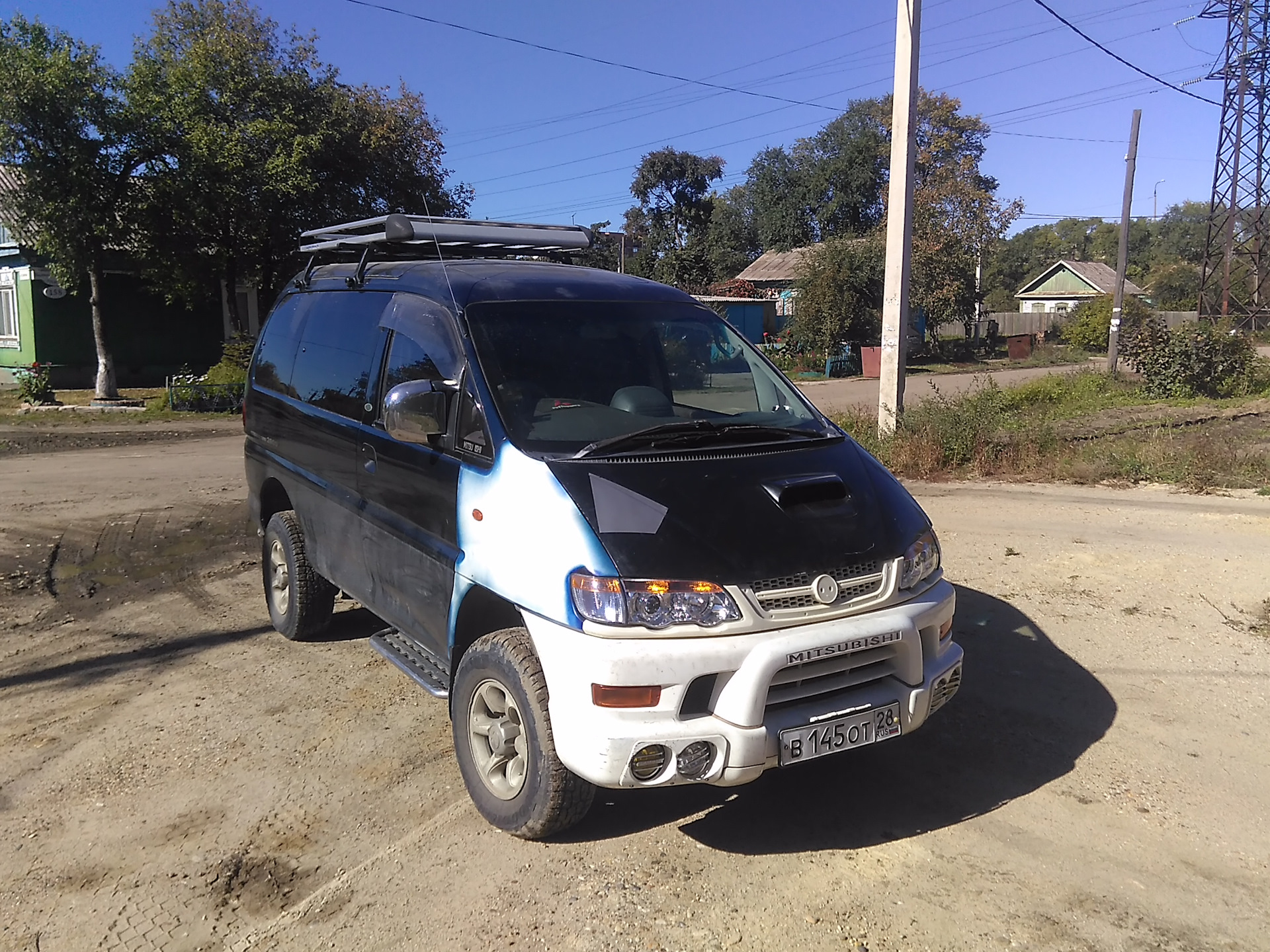 Тюнинг delica. Мицубиси Делика l400. Митсубиси Делика 400. Мицубиси Делика 2. Mitsubishi Delica d2.