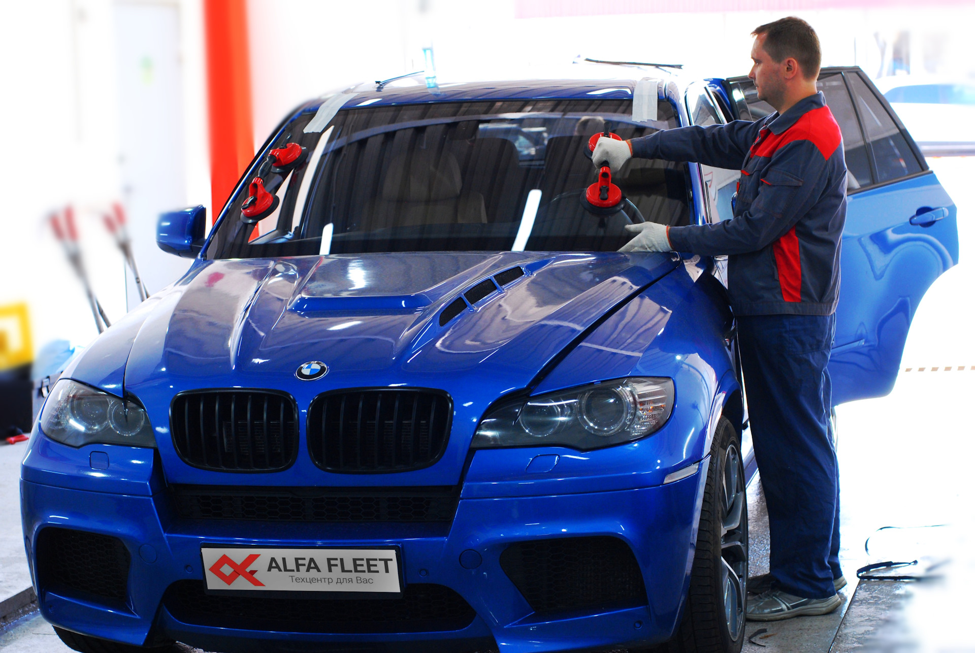 Замена лобового стекла BMW X5 M — Alfa Fleet на DRIVE2