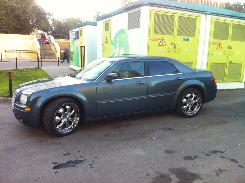 Chrysler 300c Crazy Colors