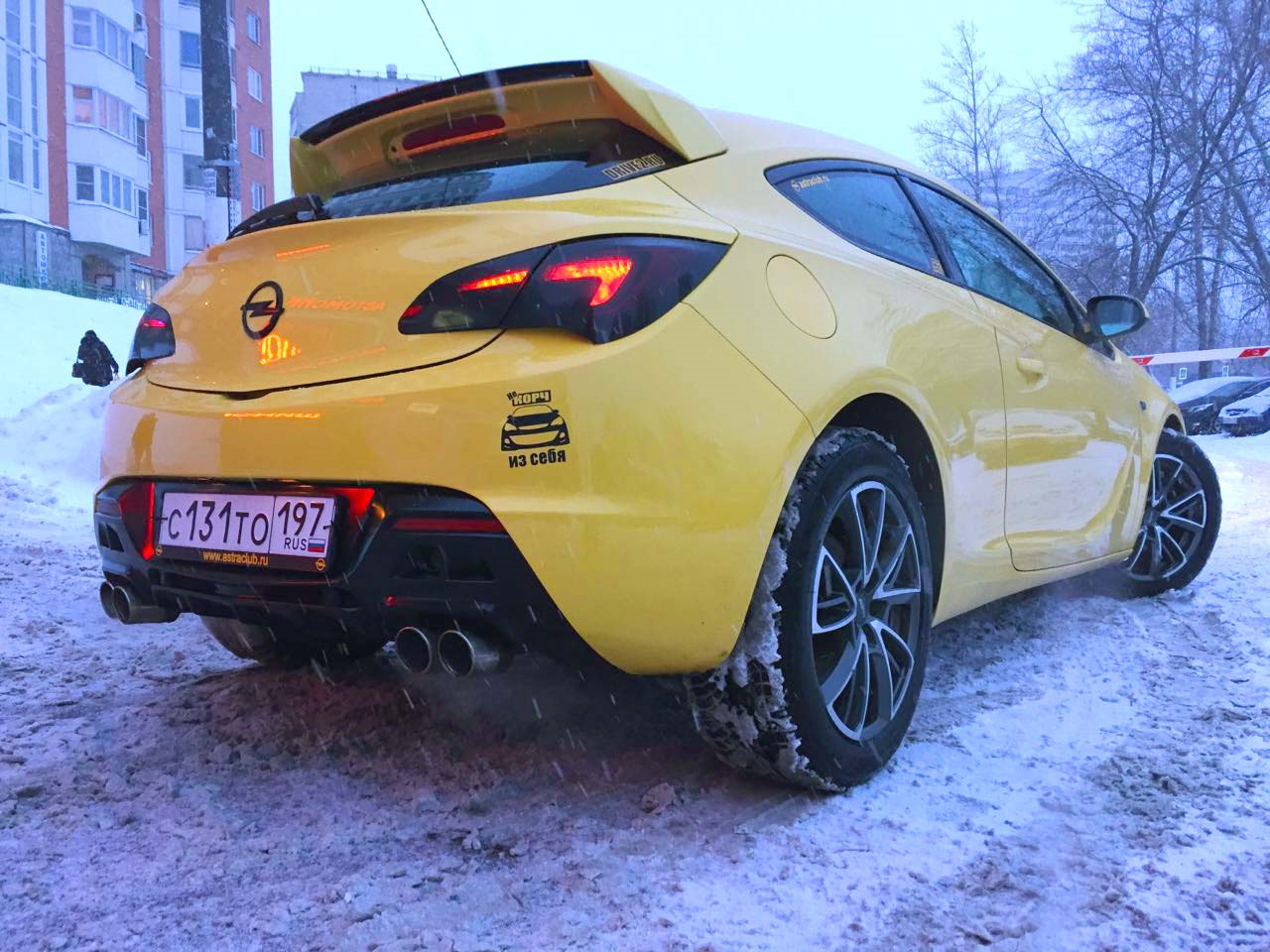 Opel Astra GTC J обвес