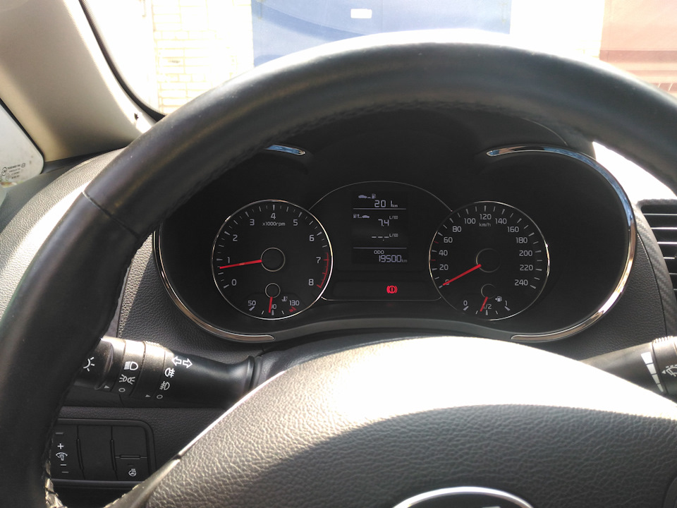 замена салонного и воздушного фильтра — KIA Cerato (3G), 1,6 л, 2014 ...