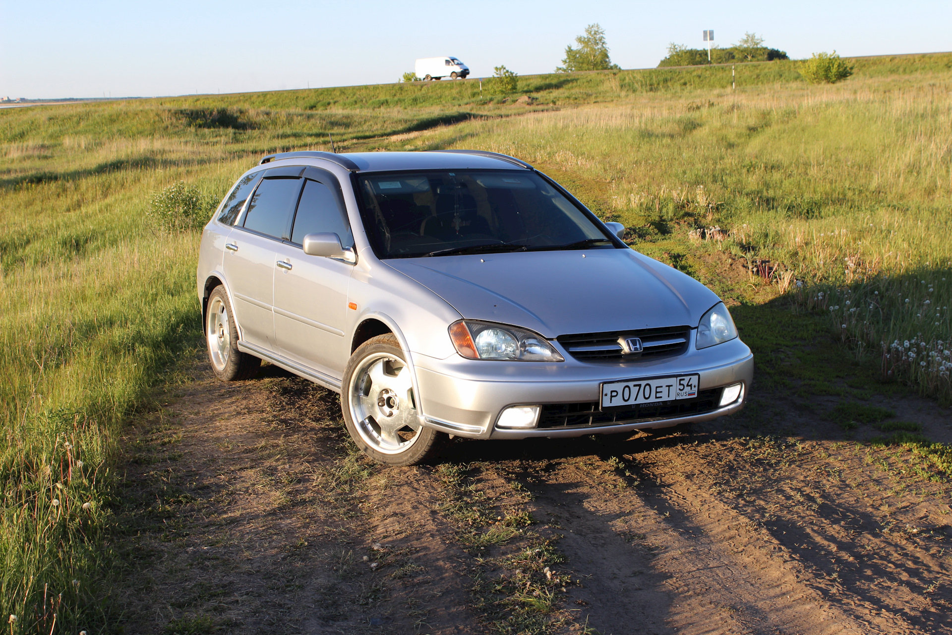 Фото honda avancier