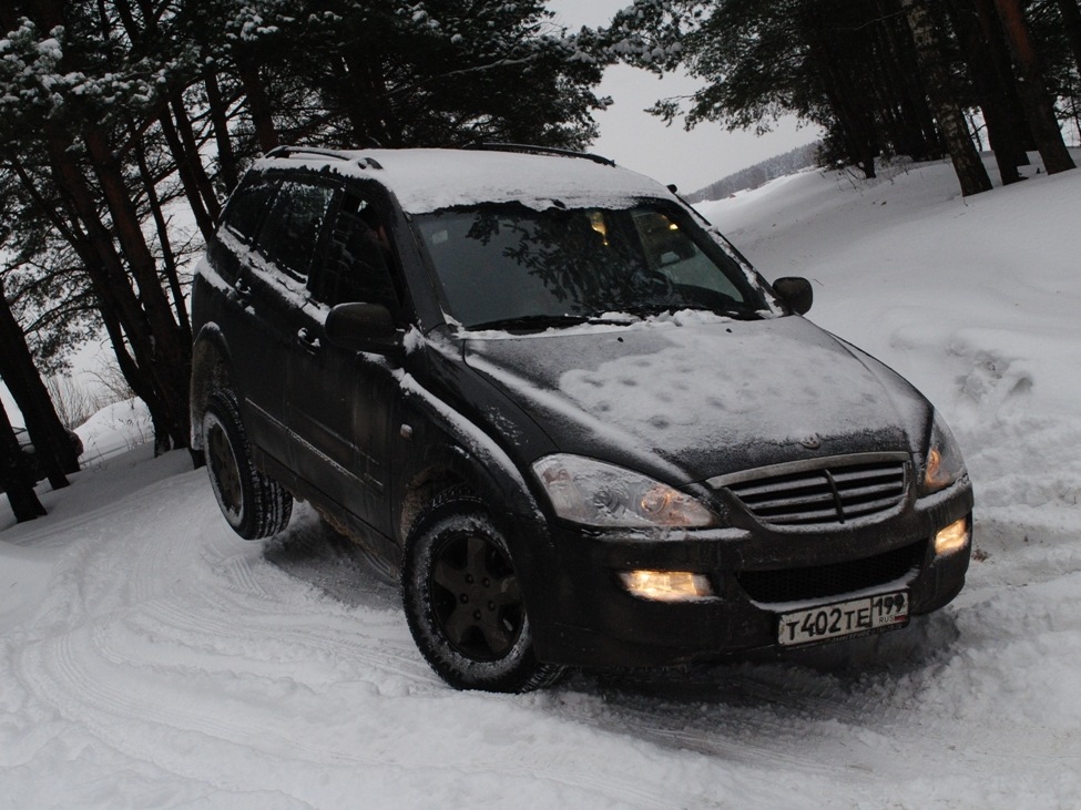 Ssangyong kyron черный дым