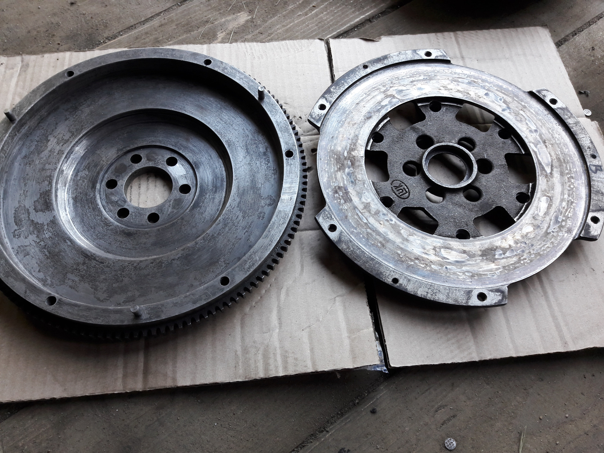 Маховик 1g. Маховик 1.9 TDI. Двухмассовый маховик Ауди ТТ. Маховик 1.4 TDI BMS. Маховик Ауди одномассовый.