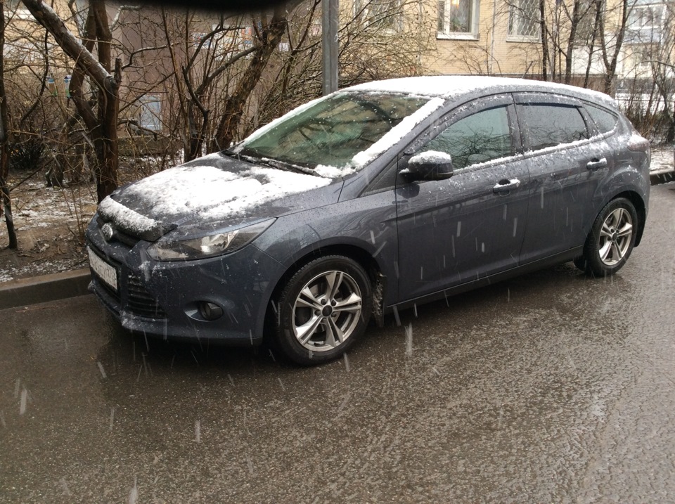 А ещё у нас опять Новый Год ! — Ford Focus Hatchback III