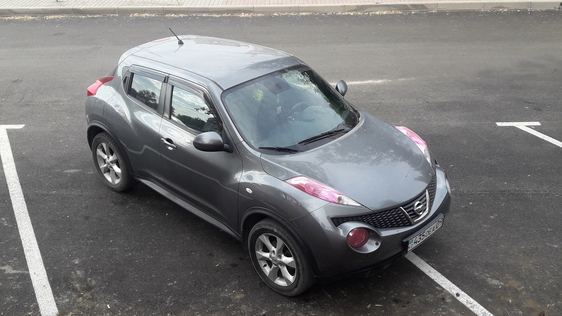 Nissan Juke 1 43