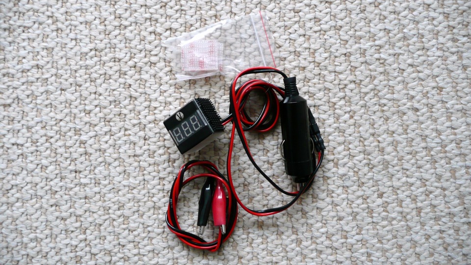 Индикатор НАПРЯЖЕНИЯ на ВАЗ 2107 — Lada 2107, 1,7 л, 2009 года ...