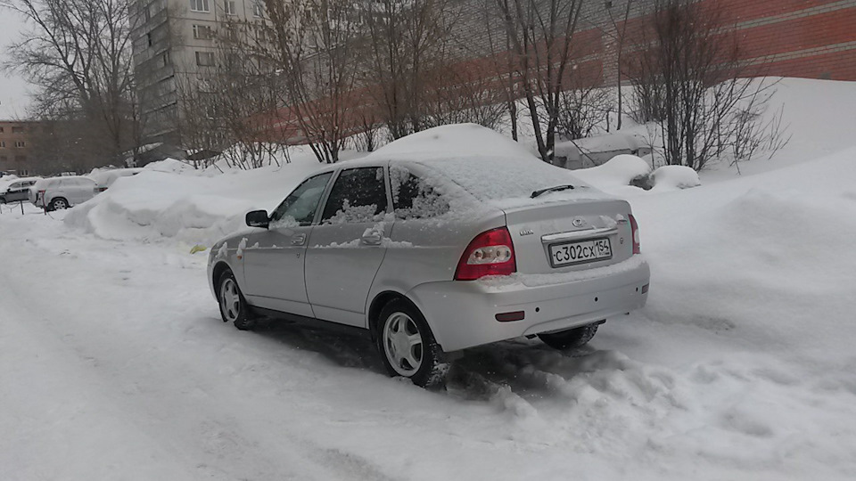 Тянет руль — Lada Приора хэтчбек, 1,6 л, 2009 года | наблюдение | DRIVE2