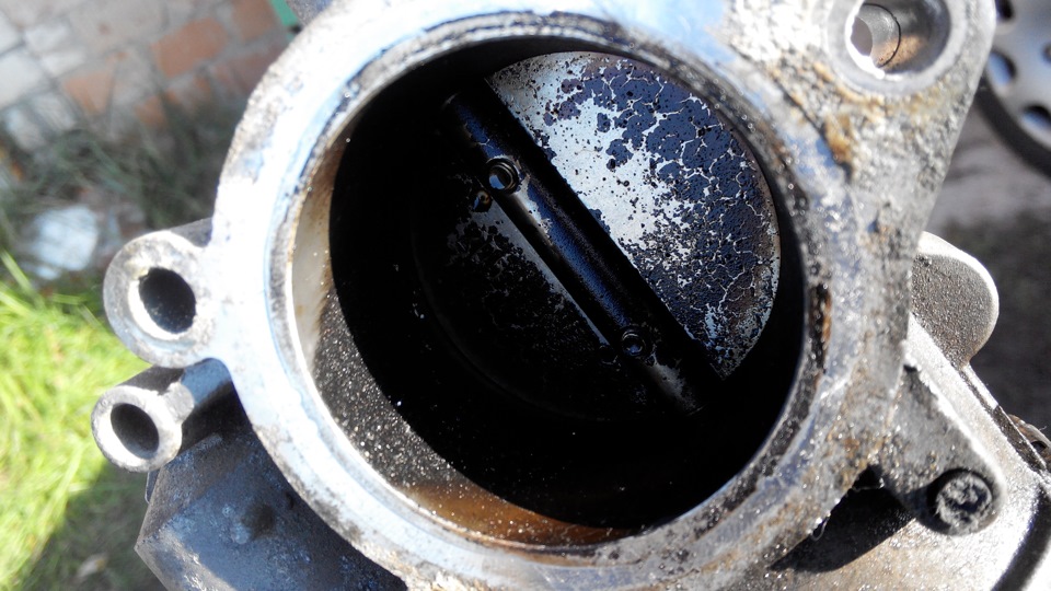 Чистка дроссельной заслонки — Peugeot 307, 1,6 л, 2001 года | своими ...