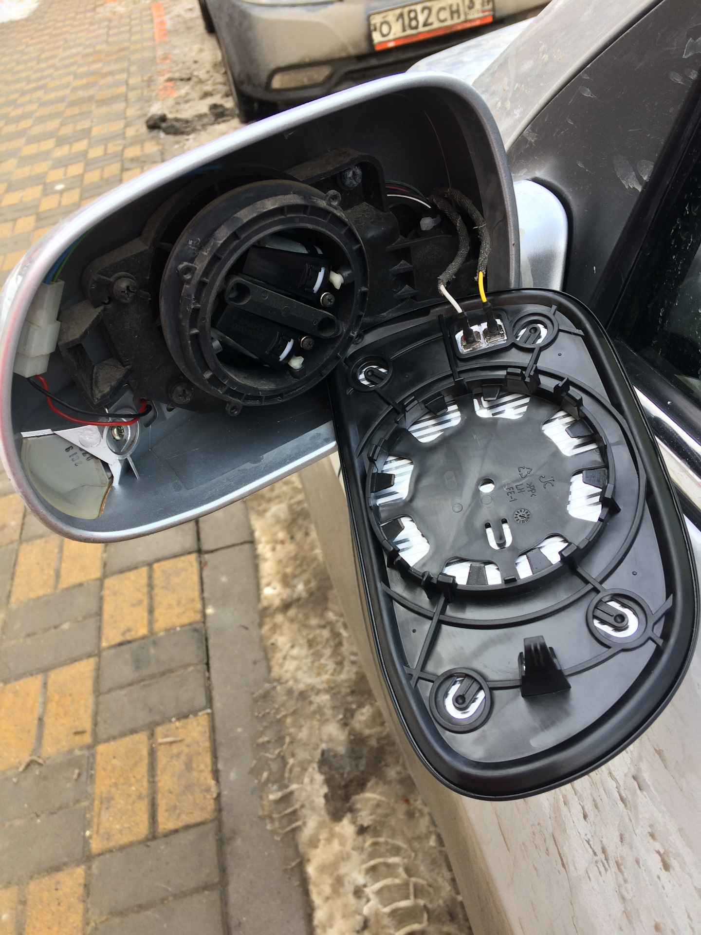 Как разобрать зеркало geely hingie Замена зеркала заднего вида - Geely Emgrand EC7 FE-1, 1,5 л, 2013 года поломка D