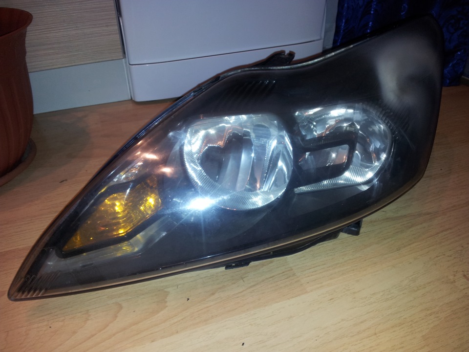 замена галогеновых фар — Ford Focus II Hatchback, 1,6 л, 2009 года ...