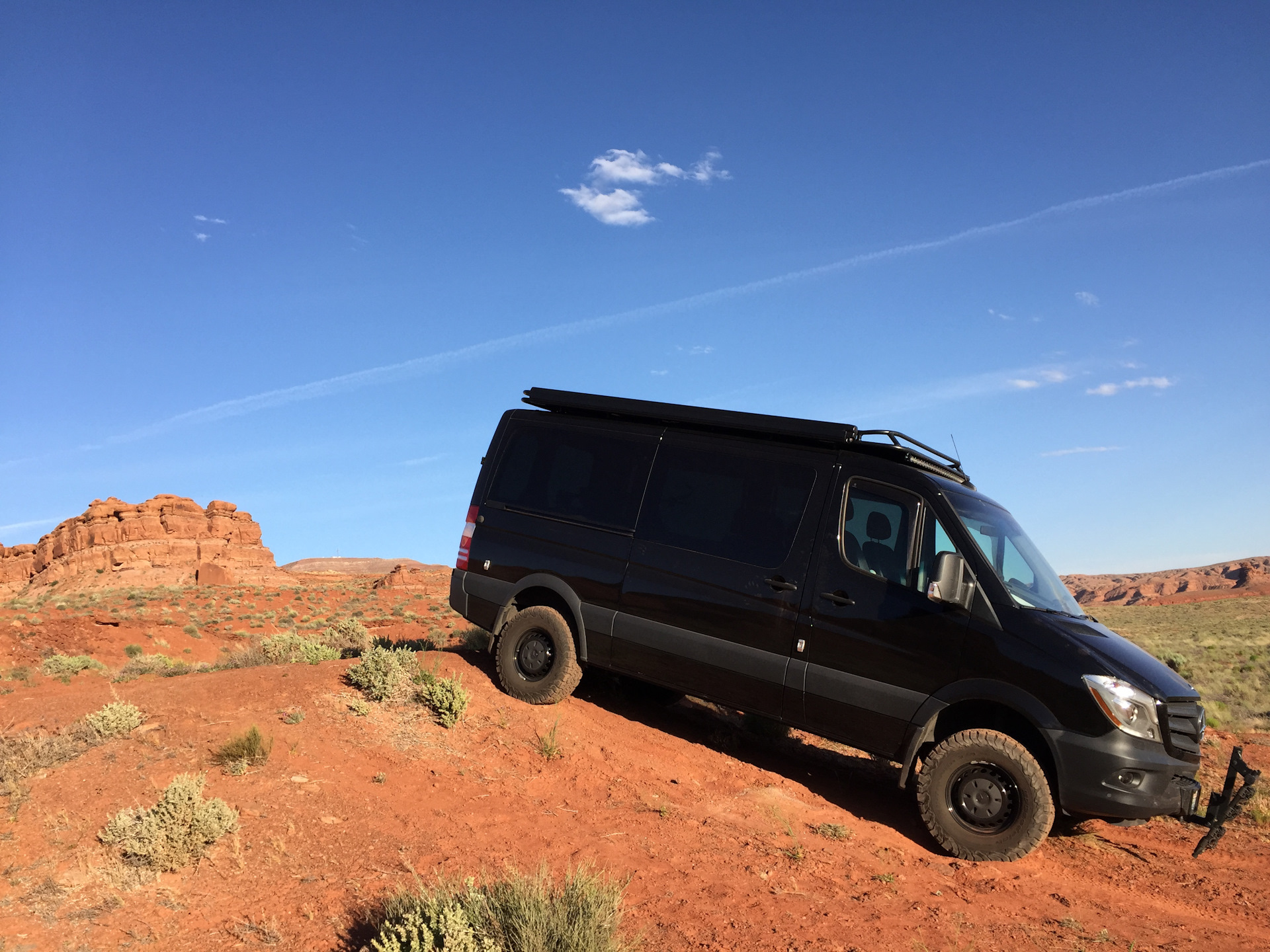 Мерседес спринтер душанбе. Mercedes Benz Sprinter 4x4 Offroad. Mercedes-Benz Sprinter 4x4 турист. Мерседес Бенц Спринтер с 411 4x4. Mercedes Benz Sprinter 3500 Forged Wheels.