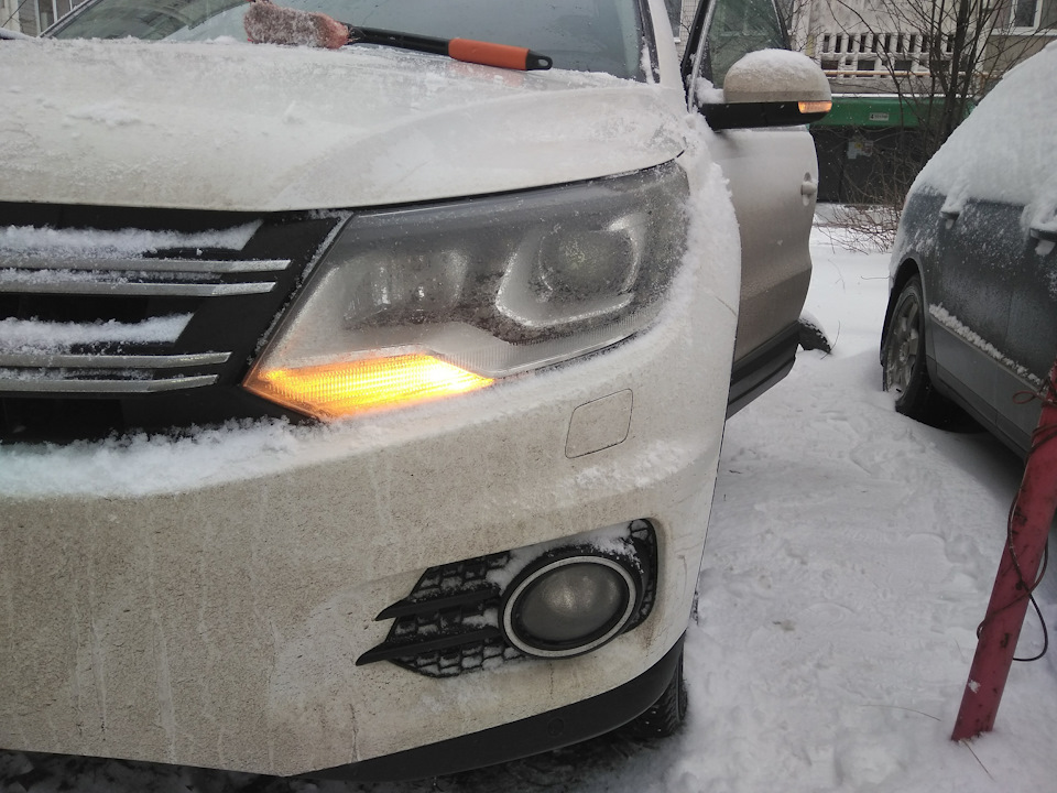 что такое технический код s92 volkswagen тигуан. 4571c35s 960. что такое технический код s92 volkswagen тигуан фото. что такое технический код s92 volkswagen тигуан-4571c35s 960. картинка что такое технический код s92 volkswagen тигуан. картинка 4571c35s 960. И снова приветствую вас, дорогие друзья! Давно уже была закладка на пост AlexKohl о расшифровке кодов опций Volkswagen. Для истории решил расшифровать магические циферки указанные в моей сервисной книжке. Более полный перечень кодов нашел здесь. А также воспользовался сервисом по расшифровке VIN на различных сайтах.