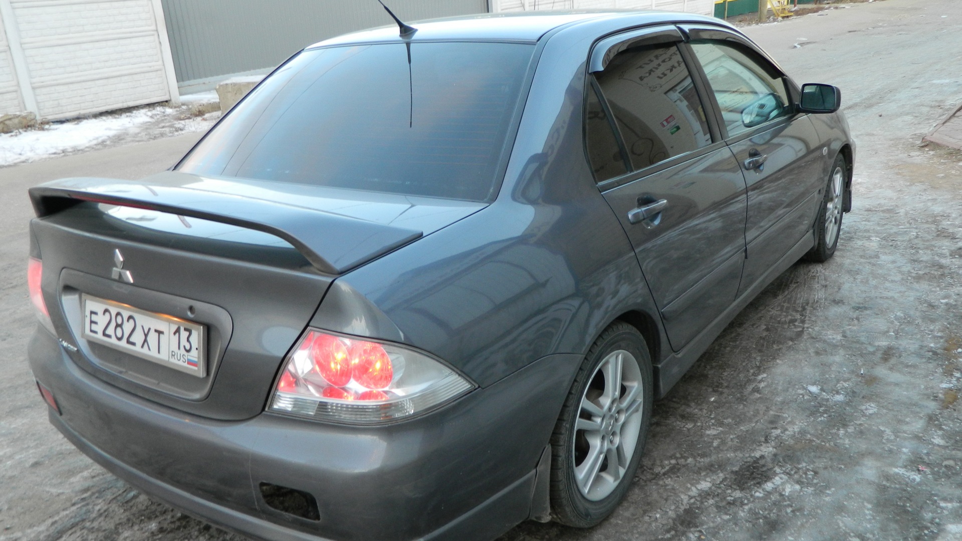 Mitsubishi Lancer IX 2.0 бензиновый 2006 | серый три ромбик на DRIVE2