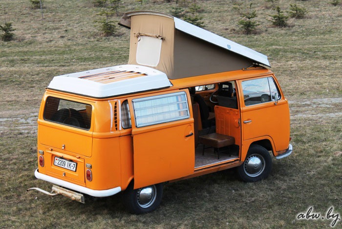 Orange VW t2 vanlife