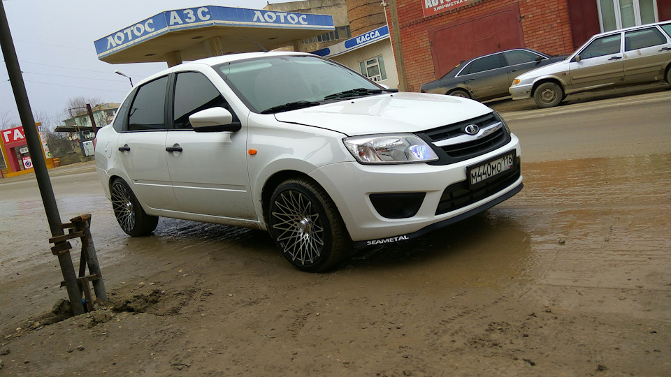 Фото в бортжурнале Lada Granta