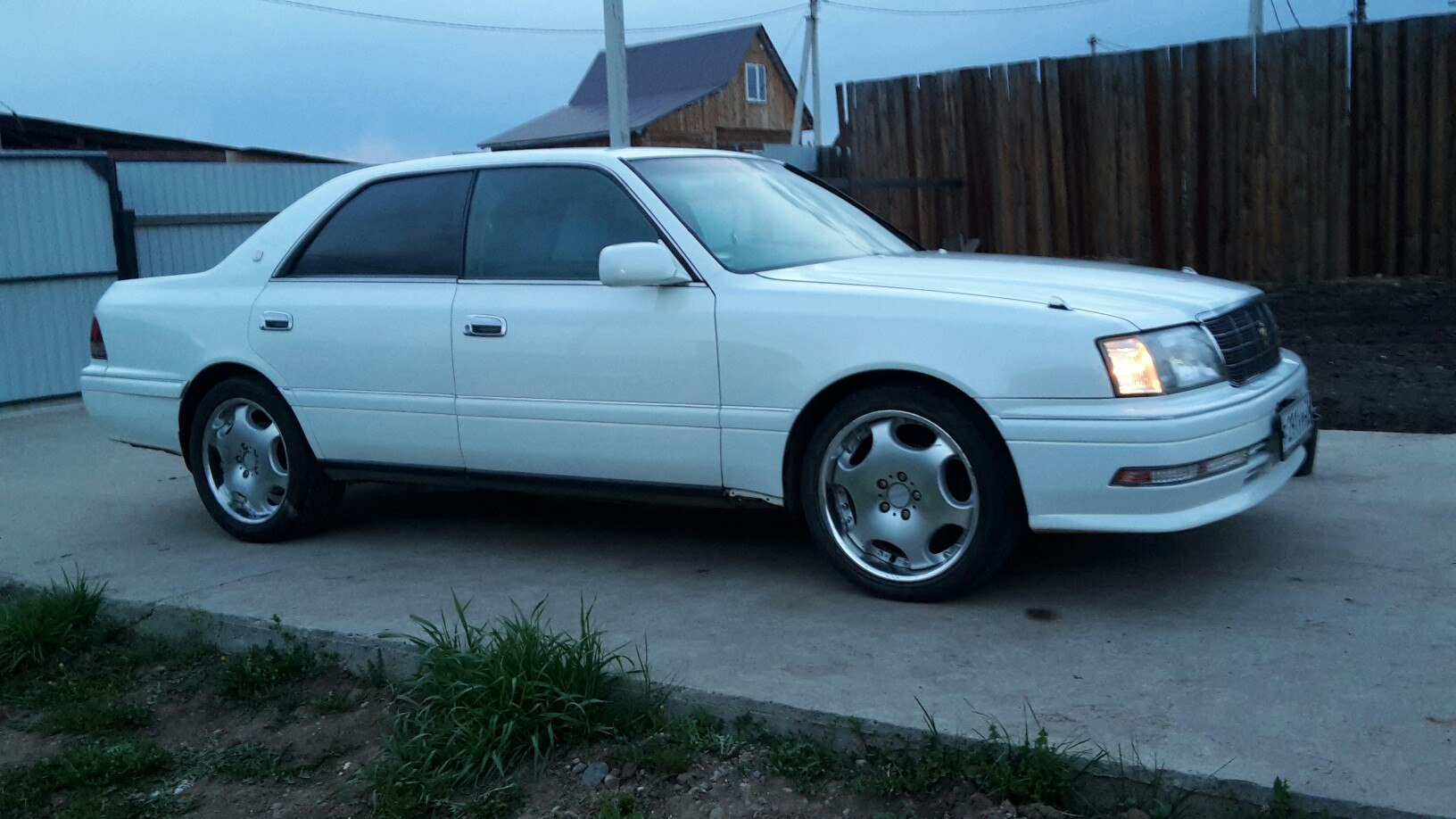 Crown 2. Кроун 2. 5. Тойота краун турбо. 5 200.