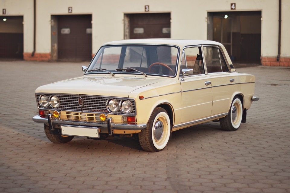 ваз 2106 бежевый металлик.