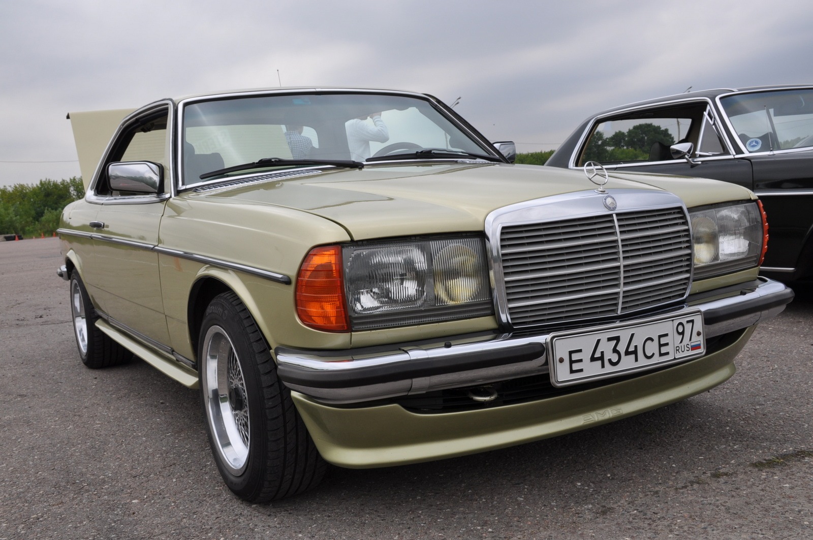 Mercedes w123