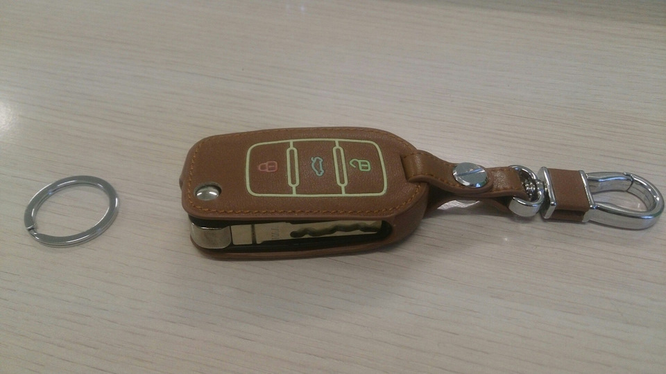Брелок! Крутой брелок! Долгожданный брелок! — Skoda Octavia A5 Mk2, 1,8 ...