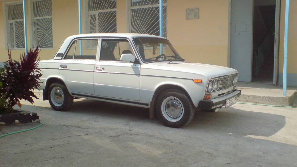 Lada 2103 Белый 21033 1.3