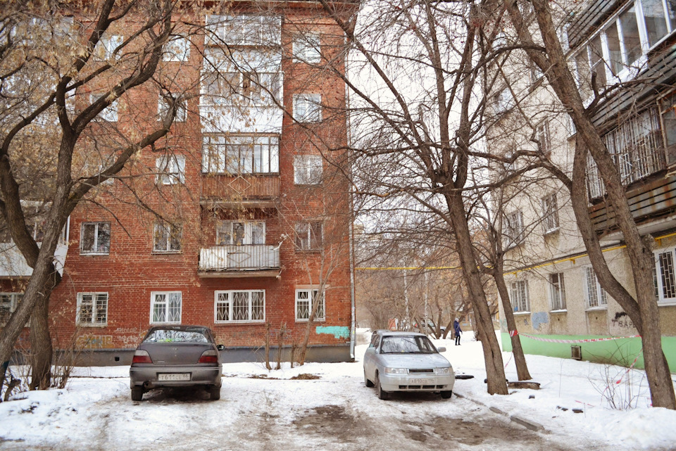 Двери опель кадет на нексию. 458e0ads 960. Двери опель кадет на нексию фото. Двери опель кадет на нексию-458e0ads 960. картинка Двери опель кадет на нексию. картинка 458e0ads 960. Вообще-то пост я делать не собирался, а к машине с фотоаппаратом пошел исключительно чтобы сфотографировать для коллеги AGoryachikh один маленький ништячок, доставшийся мне с дверью от Опель Кадета. Речь идет о козырьке замка двери — небольшой пластиковой детали, которая на Кадетах стоит штатно, а на Нексию производитель перенести ее не удосужился.