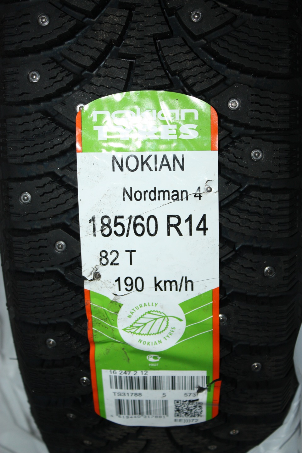 Шины nokian 185 купить. 185/60 R14 Nokian Nordman липучка. Зимняя резина Nokian Nordman r 14 185/60. Нокиан rs2 185/60/14. Нокиан Нордман 7 14 радиус.