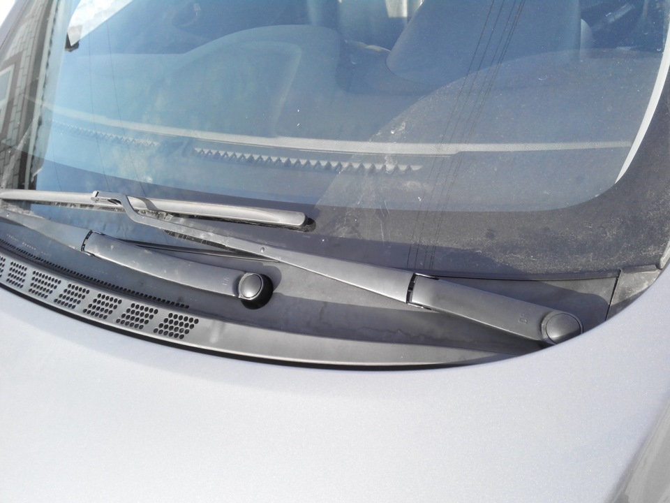 уплотнитель лобового стекла — Hyundai Avante (5G), 1,6 л, 2011 года ...