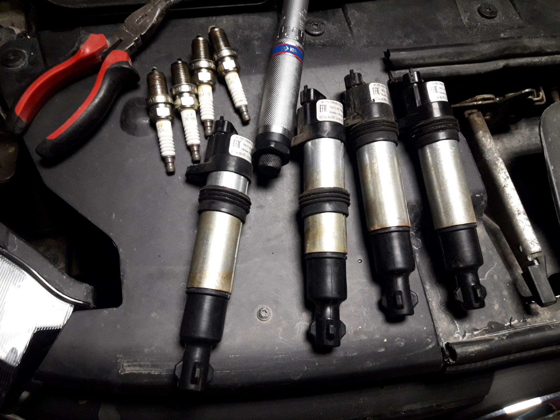 Замена свечей, эндоскопия мотора, хон в цилиндрах на 90к — Lada Vesta ...