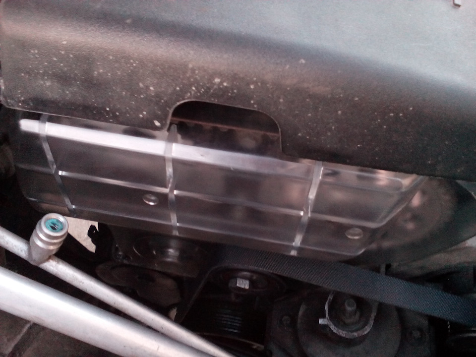 замена патрубка сапуна — Lada Приора хэтчбек, 1,6 л, 2010 года | своими ...