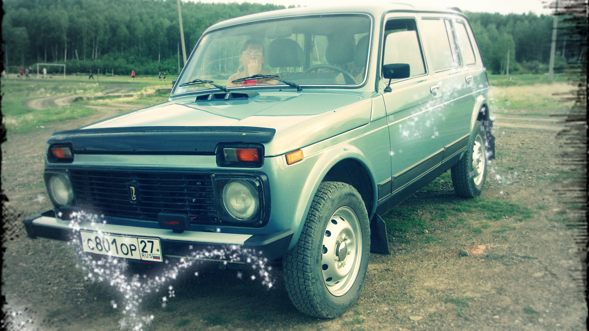 Lada 4x4 5D 1.8 бензиновый 2004 | 