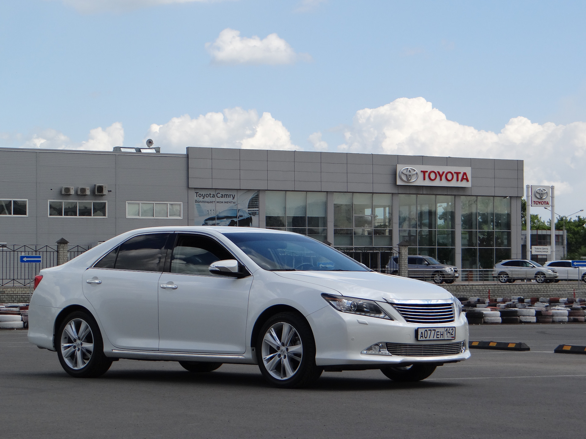 Дилеры тойота ярославль. Тойота Ода. Toyota oda. Toyota od. Тойота Ода фото