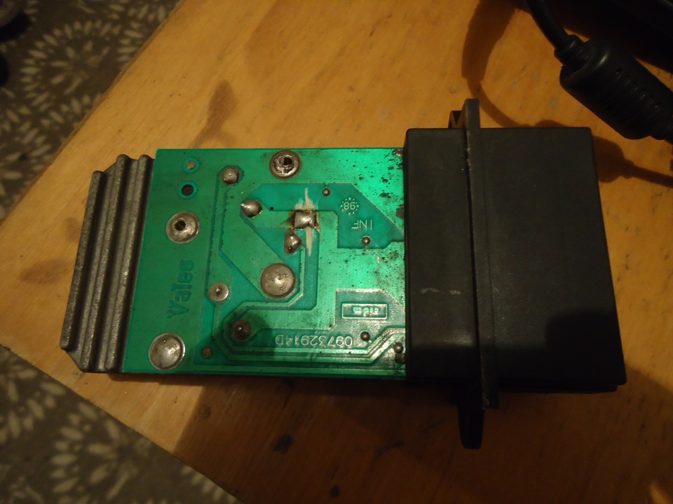 Поменял реостат! — Renault Megane Scenic, 1,9 л, 1998 года ...