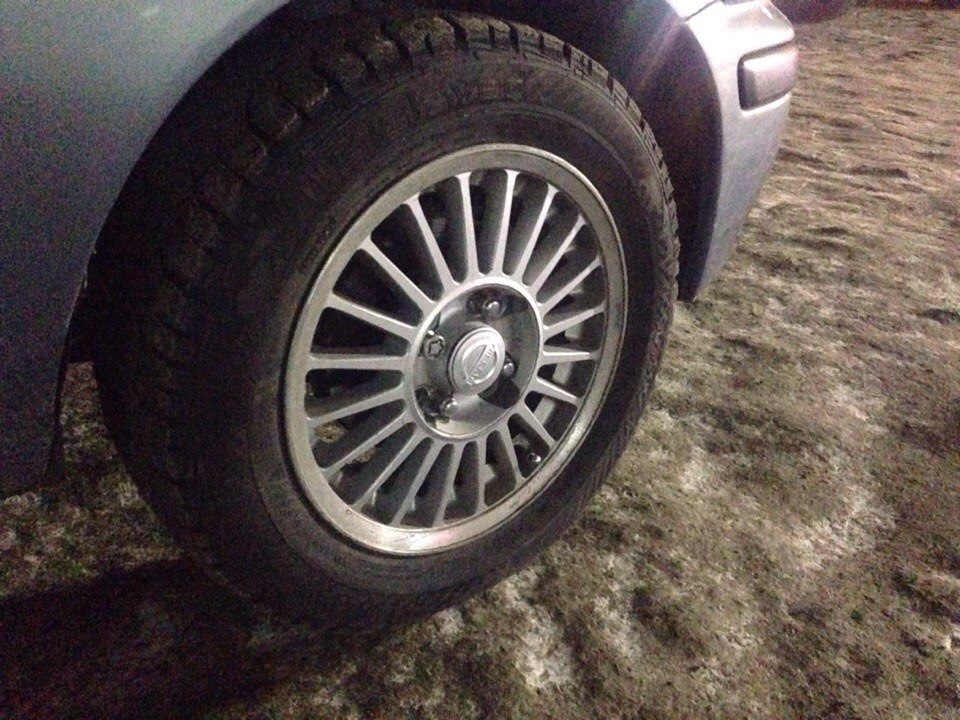 Колпачки для ЦО диска — Nissan March (K11), 1 л, 2000 года | колёсные ...