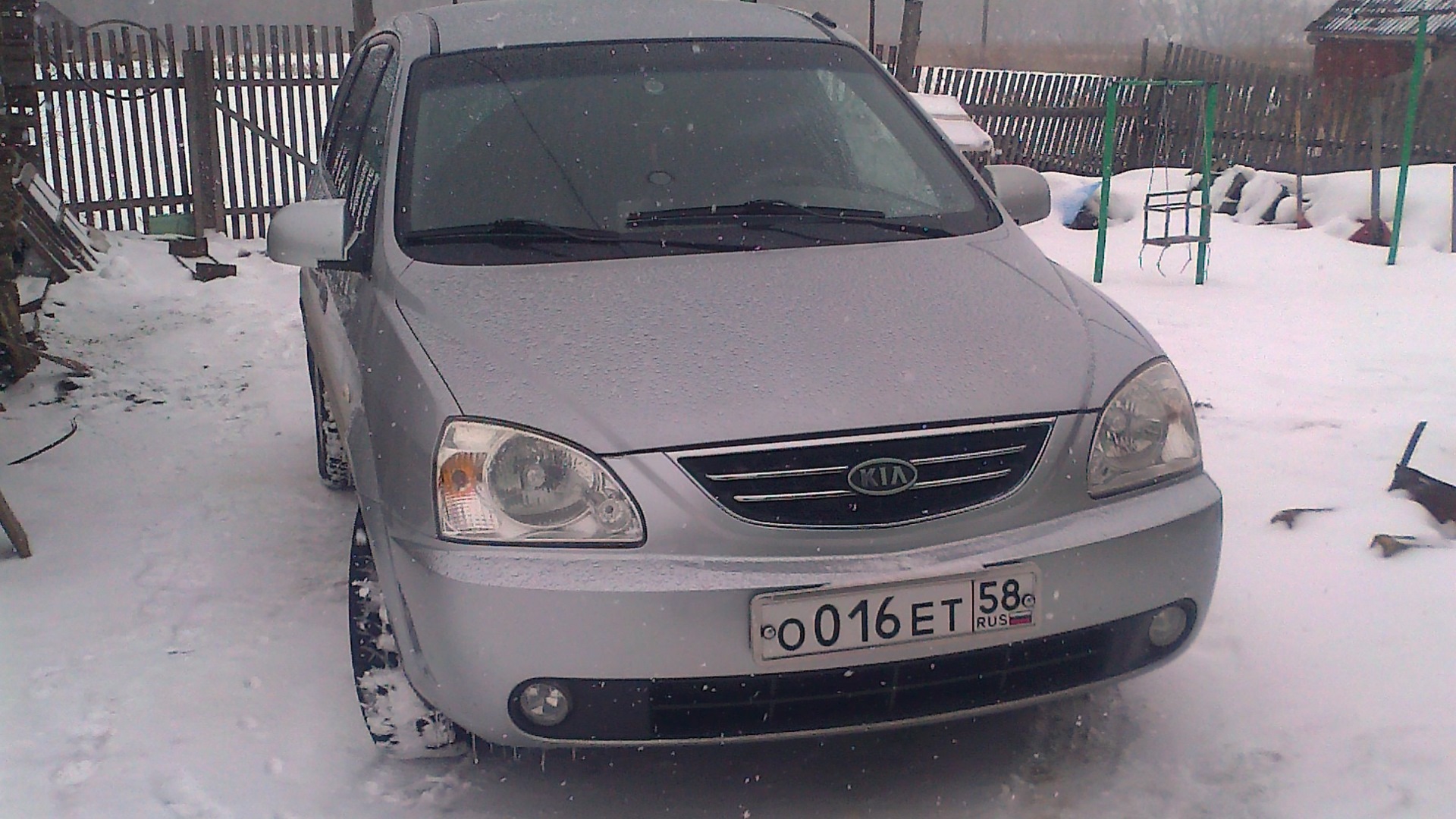 KIA Carens II 1.6 бензиновый 2005 | 