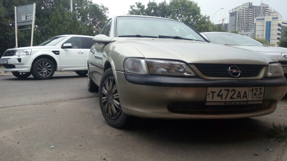 Запах бензина в салоне при холодном запуске. Как исправить? — Opel ...