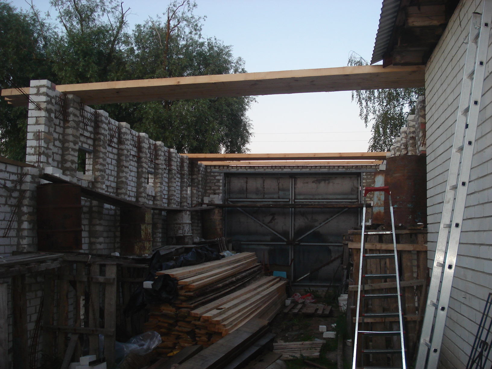 Гараж крыша начало, установка лаг — DRIVE2