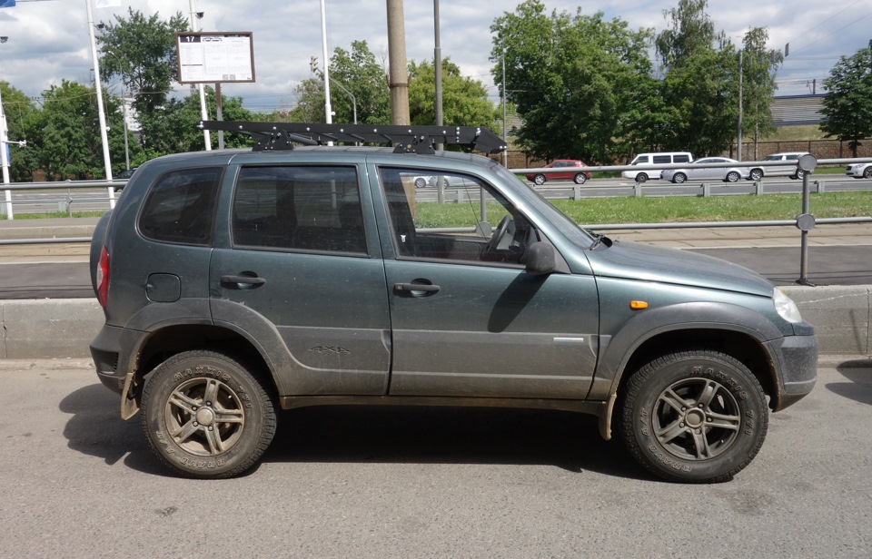 Платформа на адский багажник — Chevrolet Niva (1G), 1,7 л, 2009 года ...