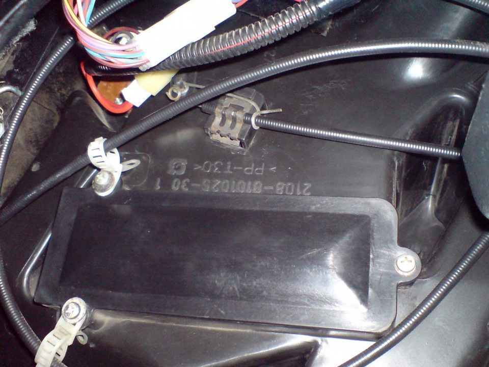 Как выявить неполадку электродвигателя отопителя (вентилятора отопителя)