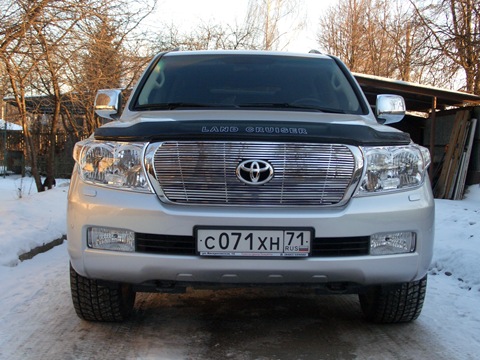 With and without body kit  - Toyota Land Cruiser 45 L 2008