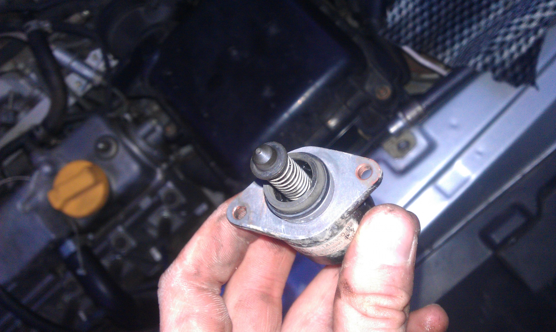 чистка дроссельной заслонки — Lada 2115, 1,5 л., 2004 года | расходники ...