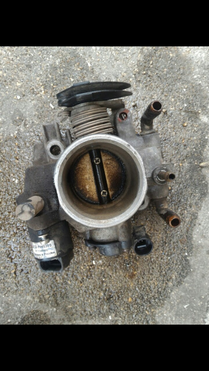 Говорят надо дросель чистить… — Lada 21104, 1,5 л, 2003 года | своими ...