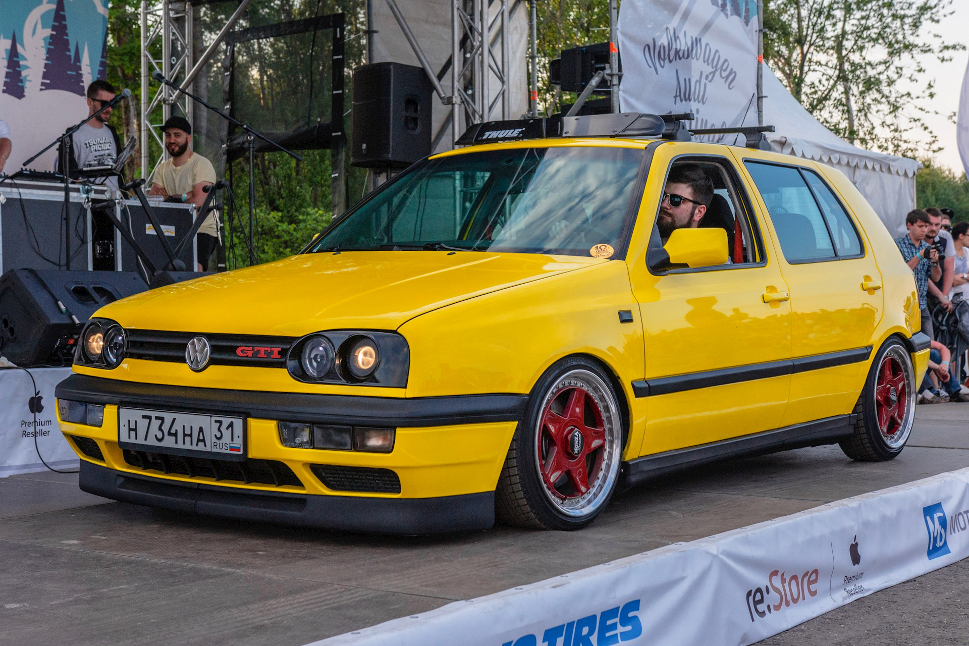 Фольксваген гольф 3. Volkswagen Golf mk3 GTI. VW Golf 3 GTI. Volkswagen Golf 2 Yellow. Volkswagen Golf mk3 GTI 1990.