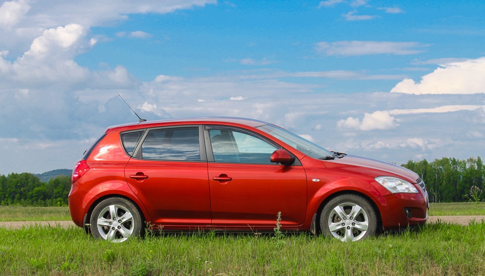 кеды в кеде — KIA Ceed (1G), 1,6 л, 2007 года | фотография | DRIVE2