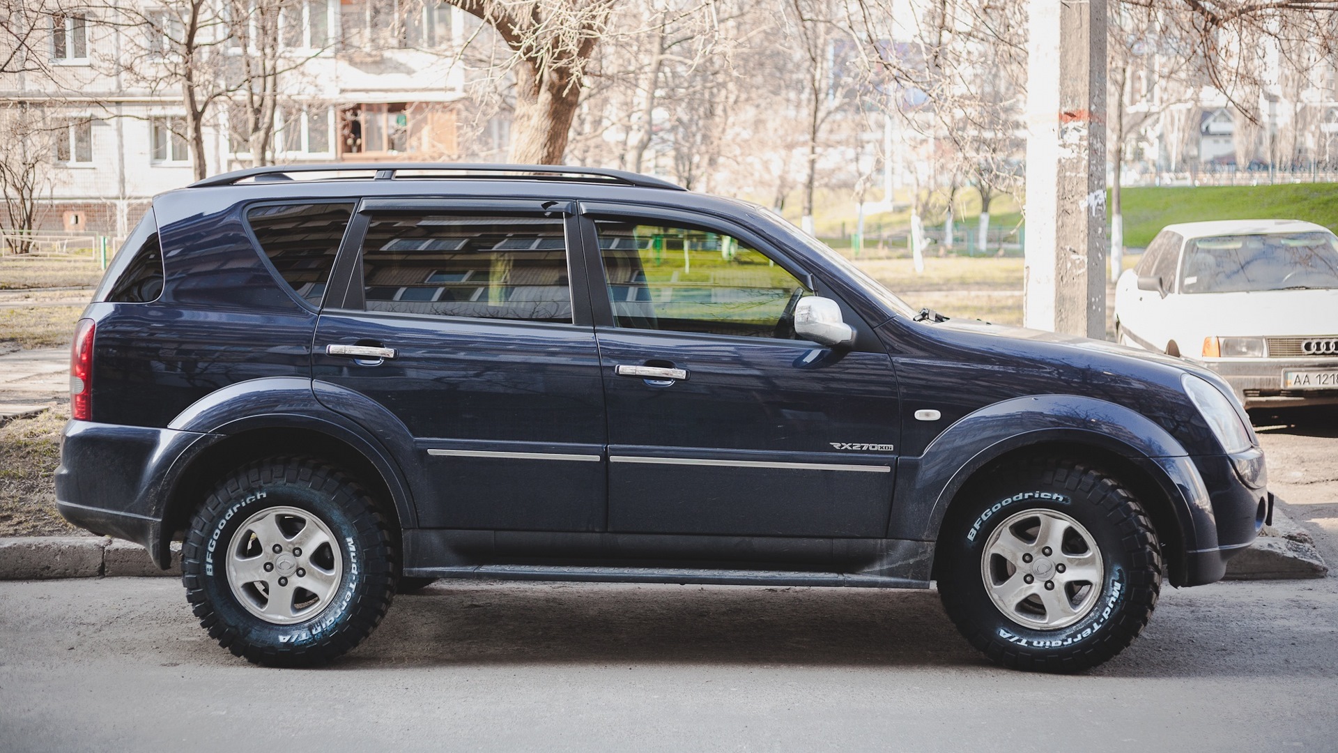 Саньенг рекстон колеса. Лифт Санг енг Рекстон 2. Лифт подвески SSANGYONG Rexton 2. Санг енг Рекстон 2.7 дизель. SSANGYONG Rexton 2008.