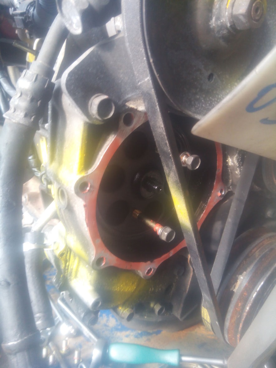 Engine QD32T removing electronic injection pump