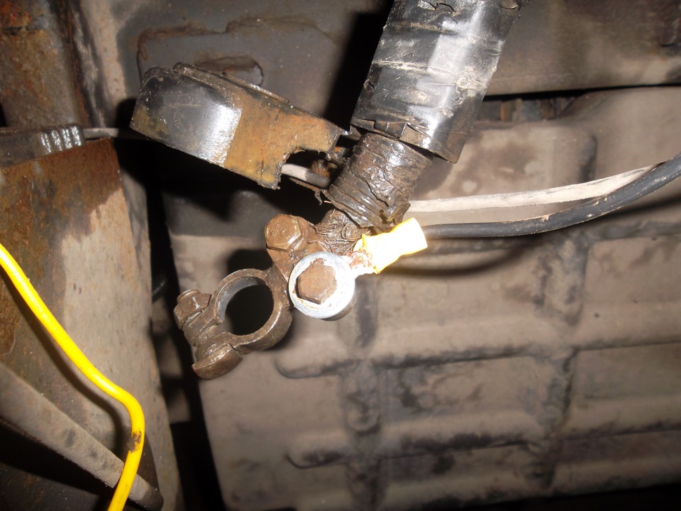 Не заводится портер 1. Портер 1 под капотом. Регулировка оборотов на хендай нд 72. Не заводится портер 1. Клемма хендай портер 1.